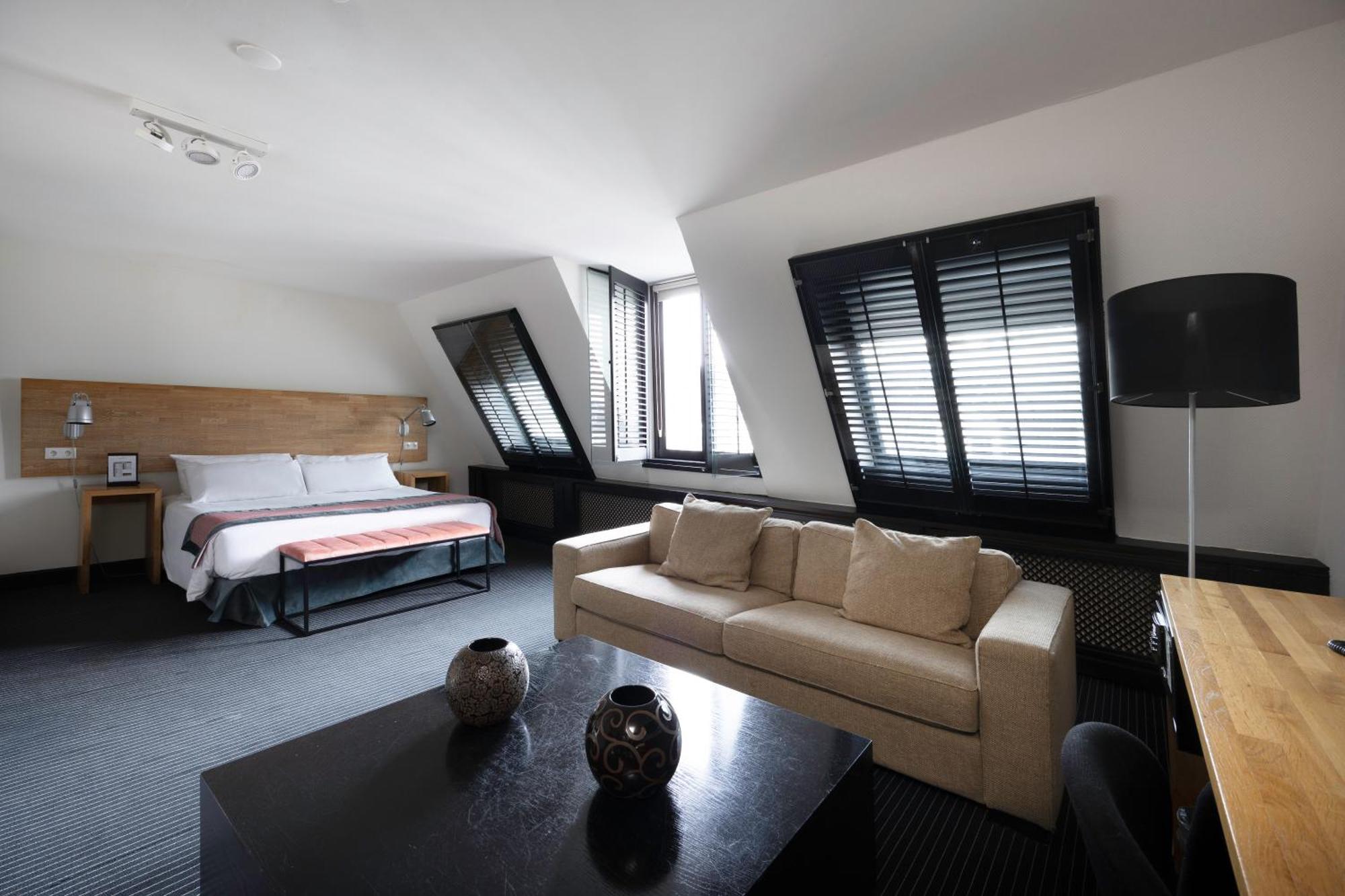 Junior Suite,1588035533:JPEG